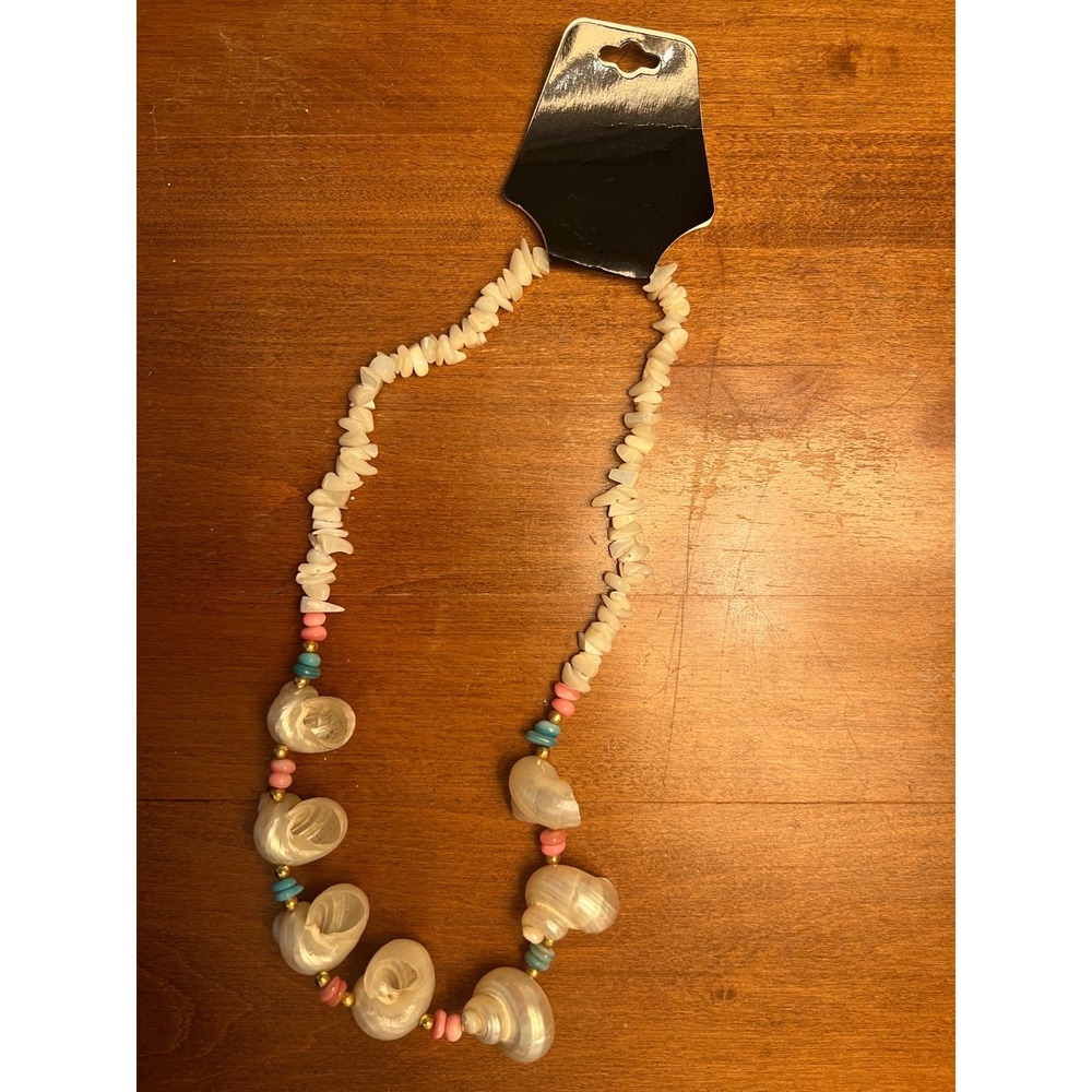 Natural Shell Statement Necklace Beige Beach Coastal Fashion Jewelry 18 Inch